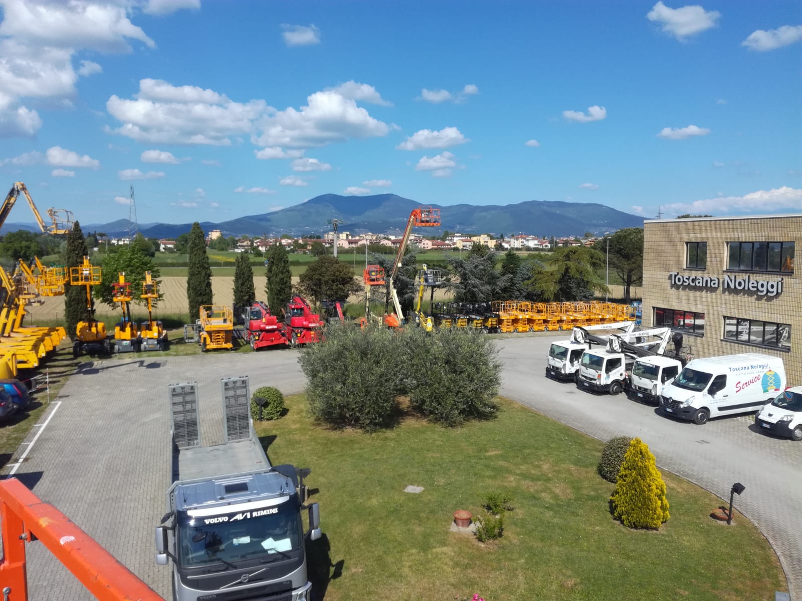 Sede Toscana Noleggi